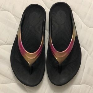 OOFOS Sandals